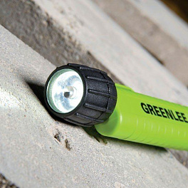 Greenlee FL4AAP - фонарь с усиленной защитой от воды и пыли