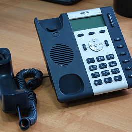 ATCOM A10W, IP-телефон, чб LCD 3", Wi-Fi 802.11bgn, 2x10/100TX, 1 SIP линия, БП в комплекте