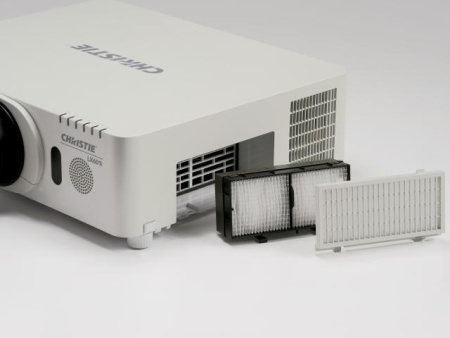 Проектор со встроенным объективом 1.5-3.0:1, 3LCD, XGA 1024 x 768, 3000:1, 6000 ANSI лм, 8,5 кг