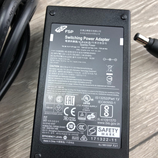 POLY STUDIO X50, видеотерминал для видеоконференций (4K, 4x, LAN, HDMI, USB 3.0, WiFi, Bluetooth) POLY STUDIO X50, видеотерминал для видеоконференций (4K, 4x, LAN, HDMI, USB 3.0, WiFi, Bluetooth)