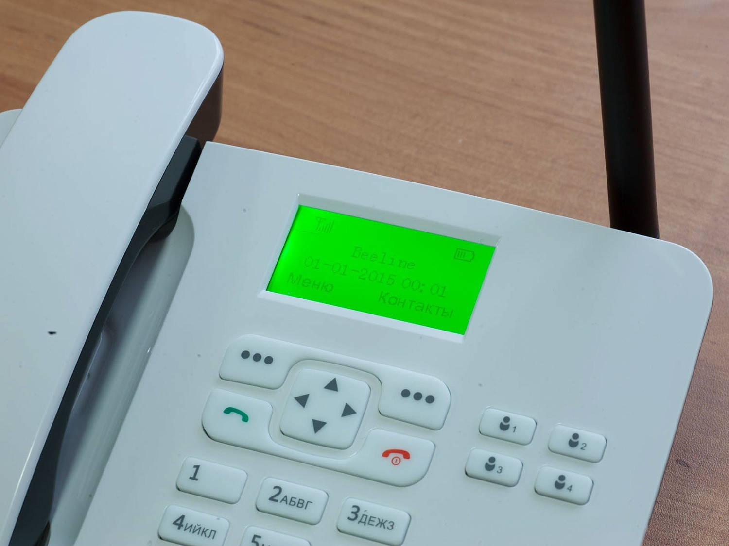 Kammunica-Lite2, стационарный GSM телефон, ЖК-дисплей, съемная внешняя антенна, аккумулятор