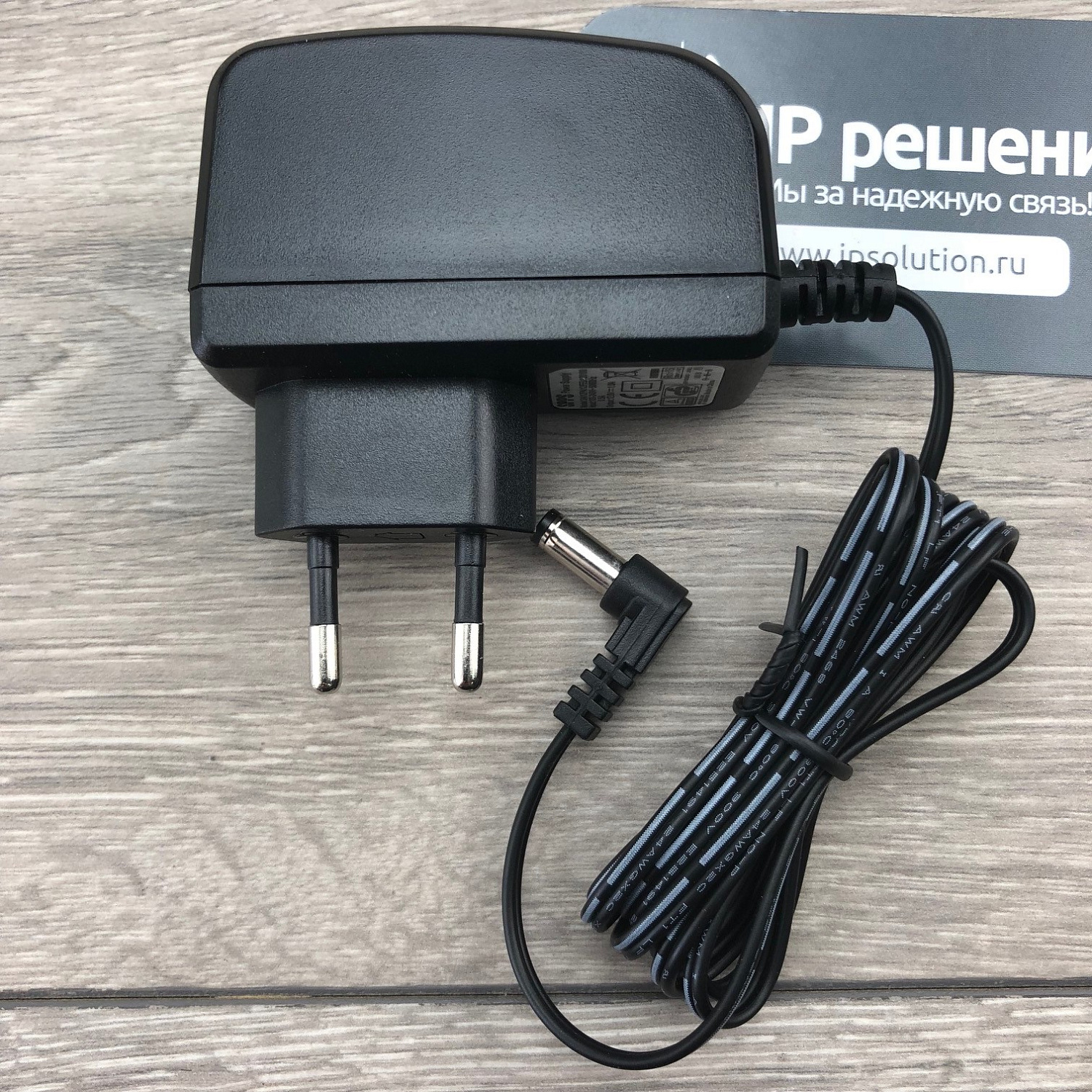 UNIVOIS U1, IP-телефон, 3 SIP-аккаунта, POE, Bluetooth UNIVOIS U1, IP-телефон, 3 SIP-аккаунта, POE, Bluetooth