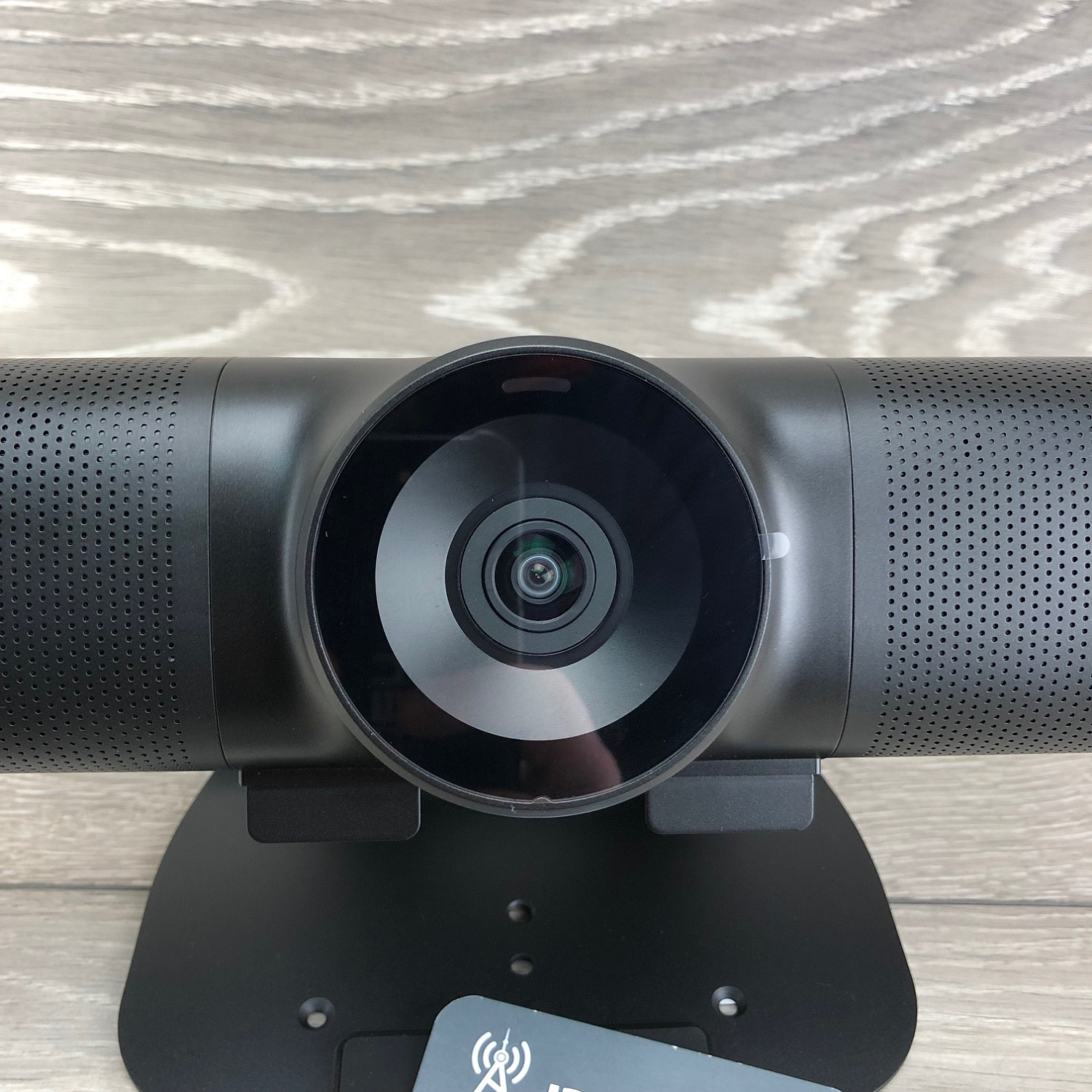 Prestel 4K-A201UH, камера для видеоконференций со встроенными динамиками и микрофонами Prestel 4K-A201UH, камера для видеоконференций со встроенными динамиками и микрофонами