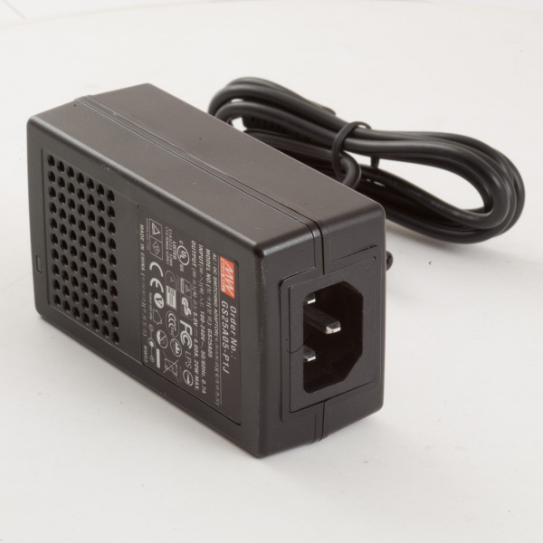 Блок питания для AddPac AP1100, 5В, 4А Блок питания для AddPac AP1100, 5В, 4А