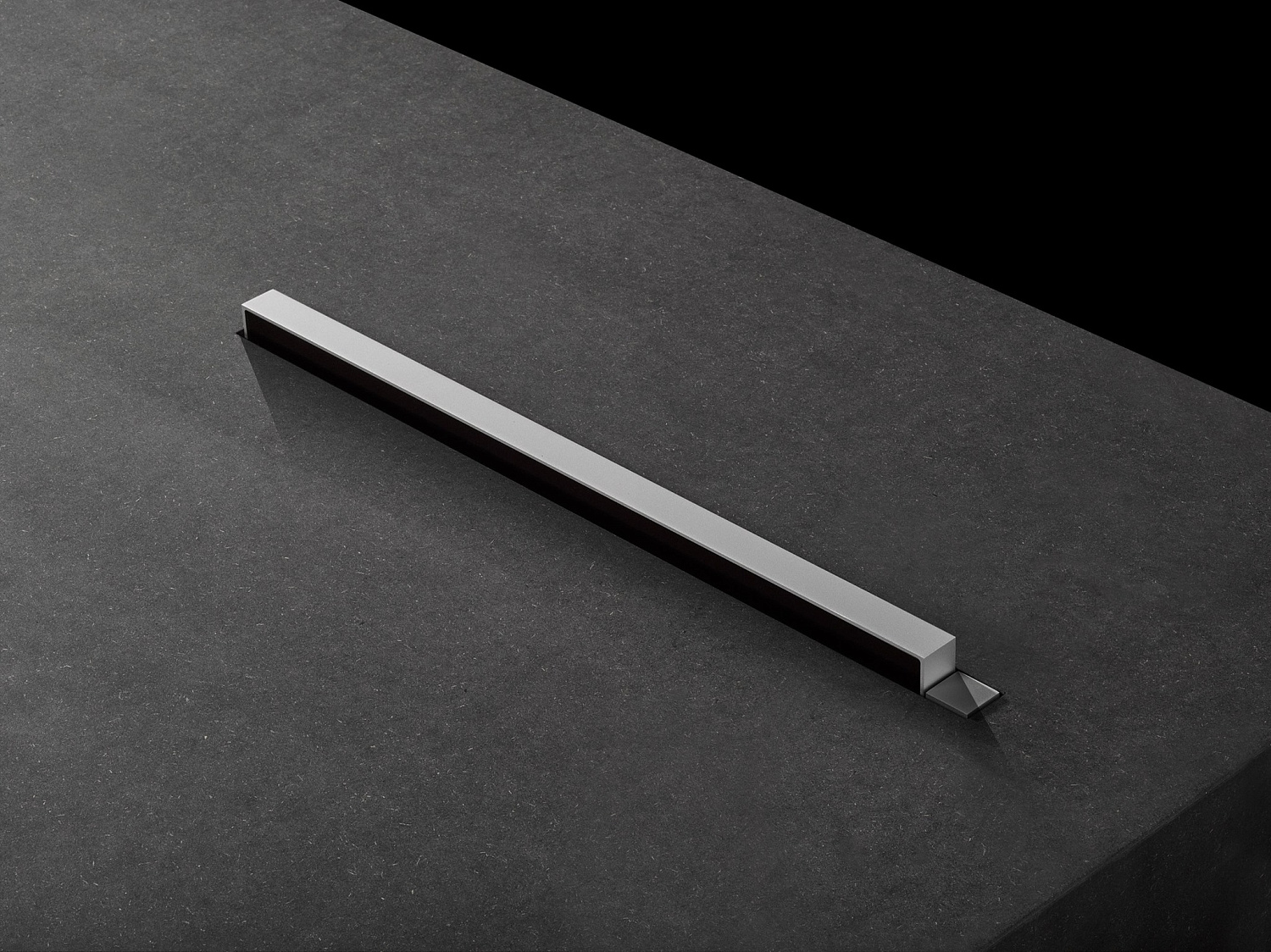 ArthurHolm AH22DB2, Широкоформатный (FULL HD) выдвижной моторизированный монитор 