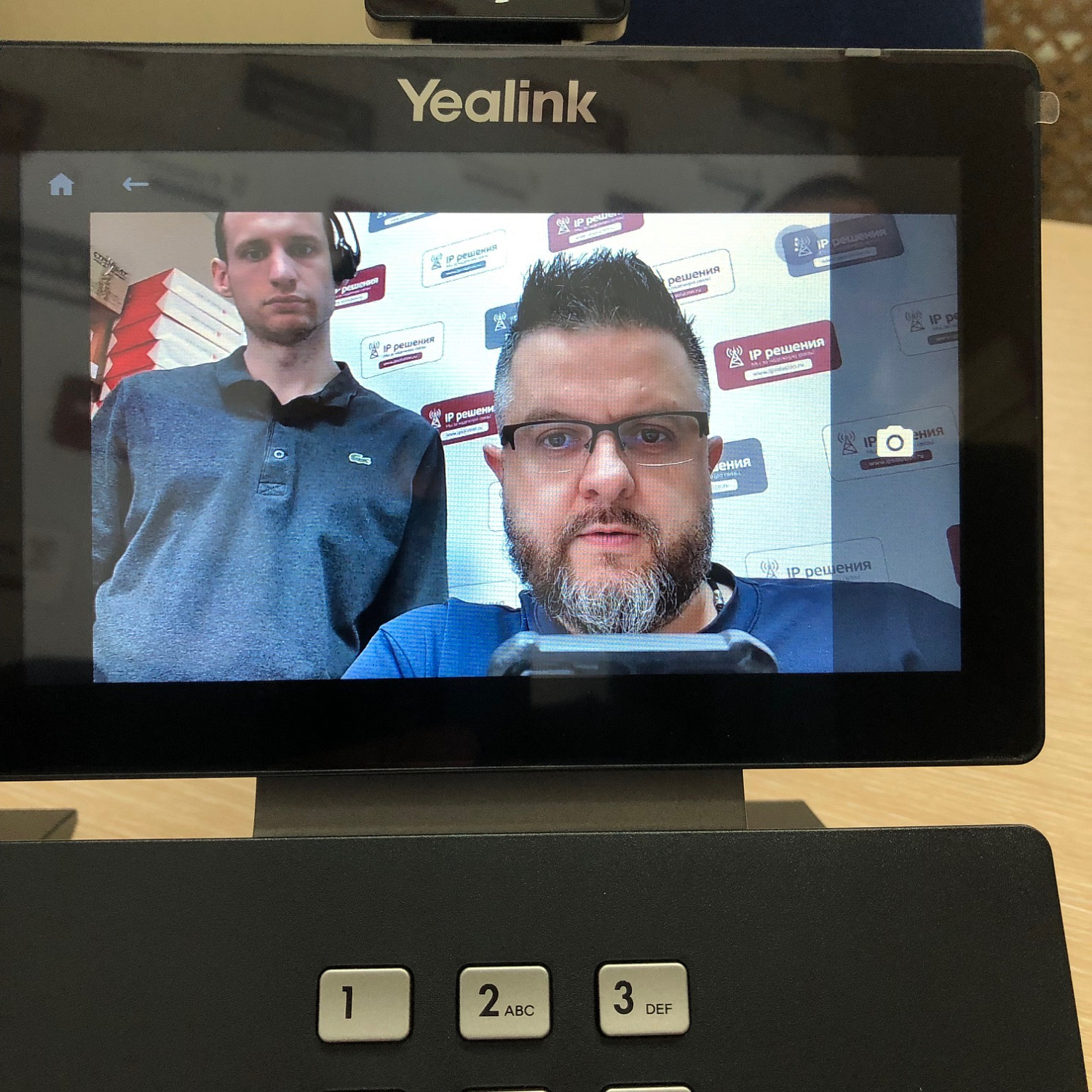 Yealink SIP-T58W Pro с камерой, ip-телефон (Android, WiFi, Bluetooth трубка, GigE) Yealink SIP-T58W Pro с камерой, ip-телефон (Android, WiFi, Bluetooth трубка, GigE)