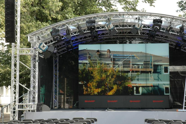 Бесшовная LCD панель, 60", LED, 1500 кд/м2, 1366х768, 5000:1, HDMI, VGA, 24/7, рамка 2.4/4.1 мм, 44 кг Бесшовная LCD панель, 60", LED, 1500 кд/м2, 1366х768, 5000:1, HDMI, VGA, 24/7, рамка 2.4/4.1 мм, 44 кг