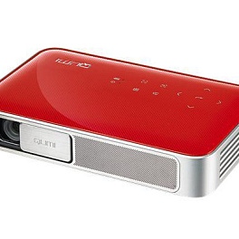 Мультимедийный ультрапортативный LED-проектор Vivitek Qumi Q38-RD (DLP, Full HD, 600 ANSI Lm, 10000:1, 1.2:1, HDMI, Audio-Out (Mini-Jack), USB A (x2), SD (microSD card slot), 30000 часов, 0,746 кг., цвет красный)Высококачественный мультимедийный проектор