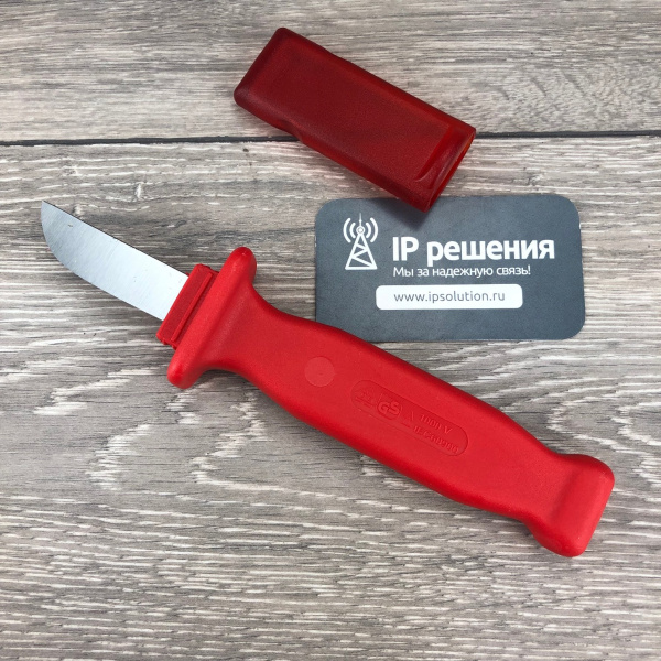 Klauke KL640GK - диэлектрический кабельный нож (широкое лезвие; 1000В) Klauke KL640GK - диэлектрический кабельный нож (широкое лезвие; 1000В)