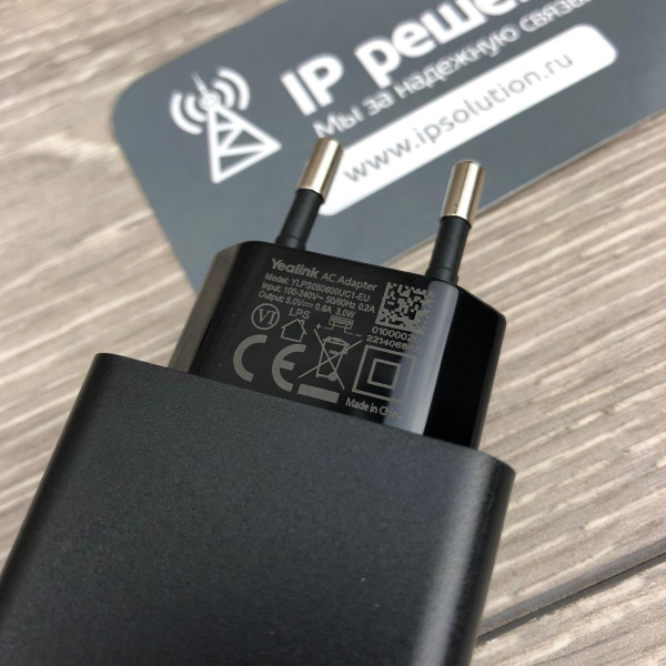 Yealink W76P, беспроводной dect ip-телефон с базой Yealink W76P, беспроводной dect ip-телефон с базой