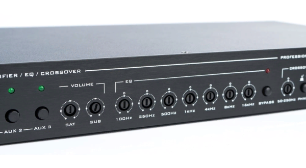 CVGaudio PSS-31, профессиональный предусилитель / эквалайзер / кроссовер CVGaudio PSS-31, профессиональный предусилитель / эквалайзер / кроссовер
