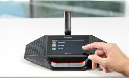 Расширенный беспроводной микрофонный пульт с сенсорным экраном