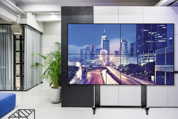 Видеостена 2х2 из панелей LG 55LV35A, 110", шов 3,5 мм; мобильная напольная стойка Видеостена 2х2 из панелей LG 55LV35A, 110", шов 3,5 мм; мобильная напольная стойка
