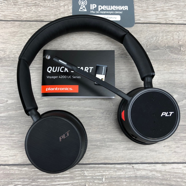 Plantronics Voyager 4220 UC USB-A, Bluetooth стерео гарнитура Plantronics Voyager 4220 UC USB-A, Bluetooth стерео гарнитура