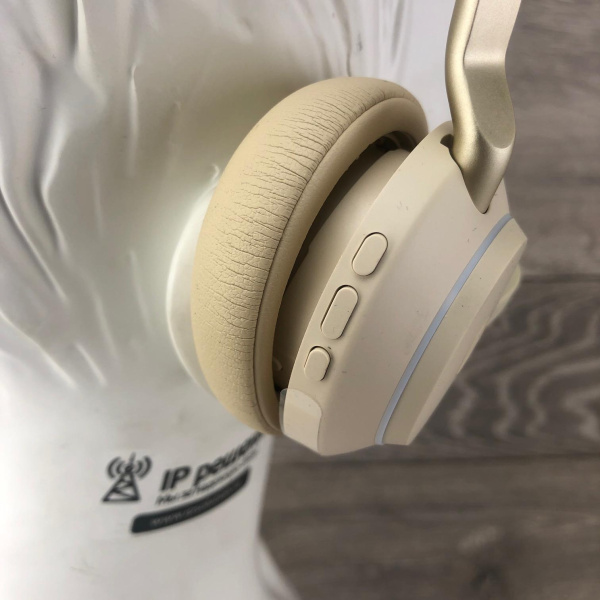 Гарнитура Jabra Evolve2 65, Link380a MS Stereo Stand Beige (26599-999-988) Гарнитура Jabra Evolve2 65, Link380a MS Stereo Stand Beige (26599-999-988)