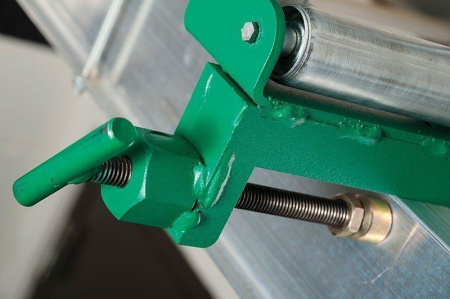 Greenlee CTR100 - направляющий кабельный ролик для лотка (101,6 мм; 45 кг) Greenlee CTR100 - направляющий кабельный ролик для лотка (101,6 мм; 45 кг)