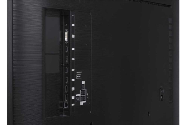 Samsung QM75F 75". UHD, яркость 500 кд/м2, PIP/PBP до 4 Full HD источников Samsung QM75F 75". UHD, яркость 500 кд/м2, PIP/PBP до 4 Full HD источников