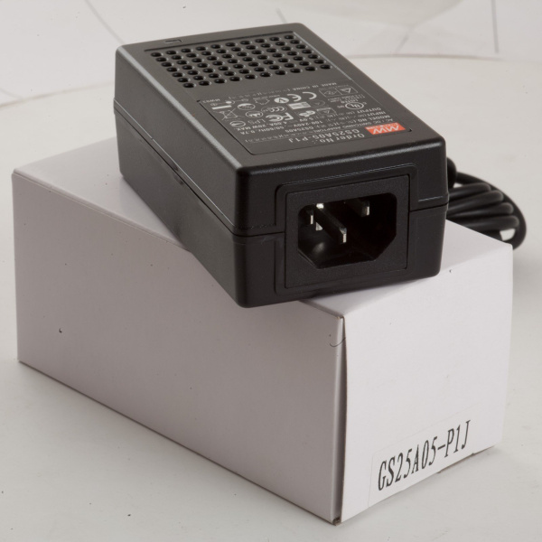 Блок питания для AddPac AP1100, 5В, 4А Блок питания для AddPac AP1100, 5В, 4А