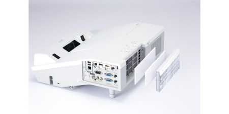 Трехчиповый интерактивный 3LCD-проектор 2700 лм, WXGA 1280 x 800, 16:10, одна лампа, 10.000:1, сверхкороткофокусный объектив. HDMI x 2, USB. Вес 4.5кг. Белого цвета