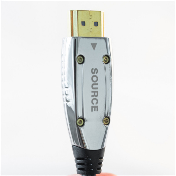 Гибридный кабель-удлинитель HDMI 2.0 (20 метров) Гибридный кабель-удлинитель HDMI 2.0 (20 метров)