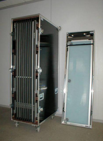 Закрытая кабина POLYTCAB 2170 (вентиляция + кофр с ячейками)