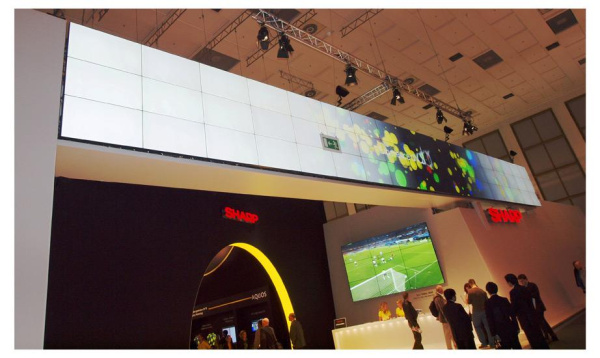 Бесшовная LCD панель, 60", LED, 700 кд/м2, 1366х768, 4000:1, HDMI, VGA, 24/7, рамка 2.4/4.1 мм, 44 кг Бесшовная LCD панель, 60", LED, 700 кд/м2, 1366х768, 4000:1, HDMI, VGA, 24/7, рамка 2.4/4.1 мм, 44 кг