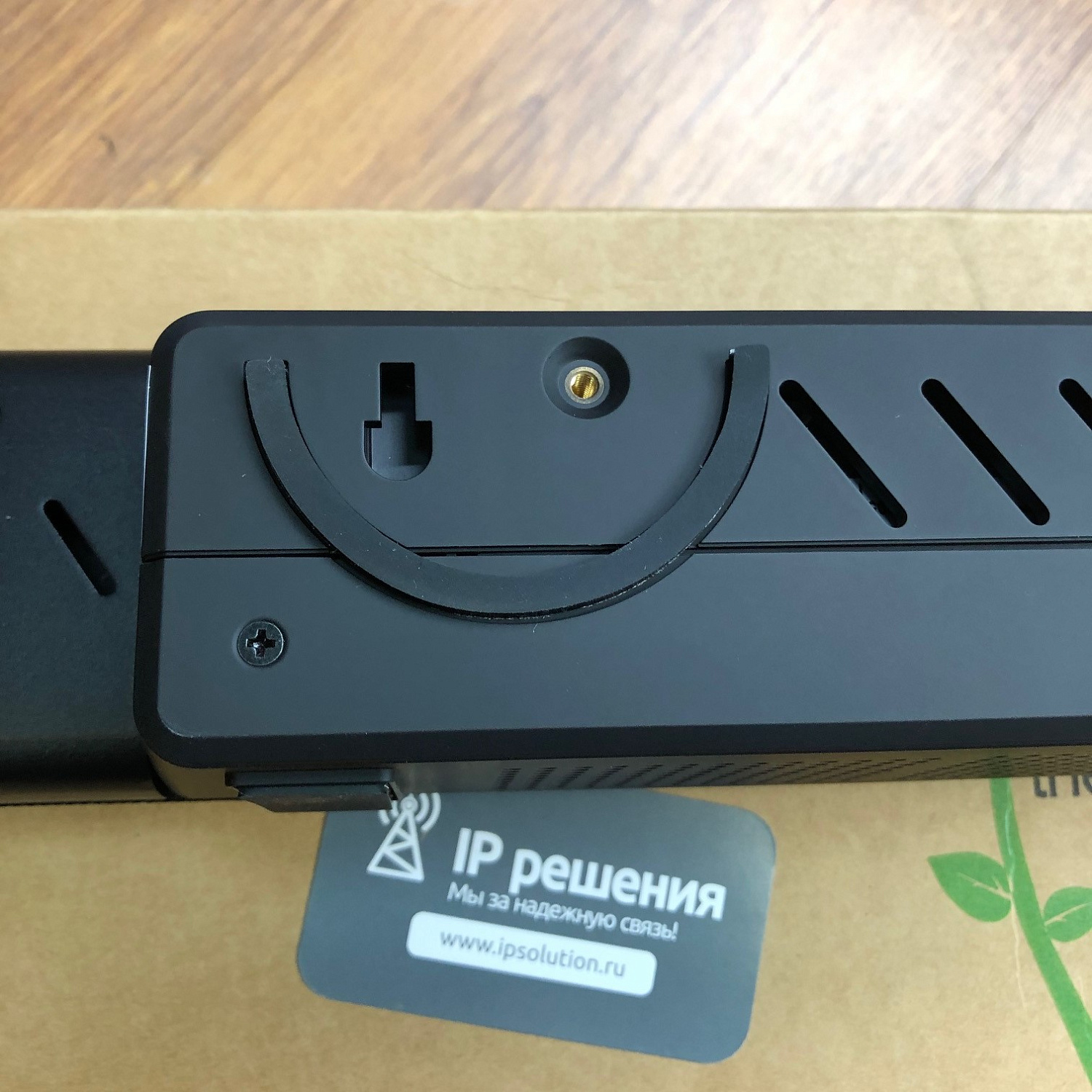Shure Stem Wall саундбар с микрофонным массивом Shure Stem Wall саундбар с микрофонным массивом