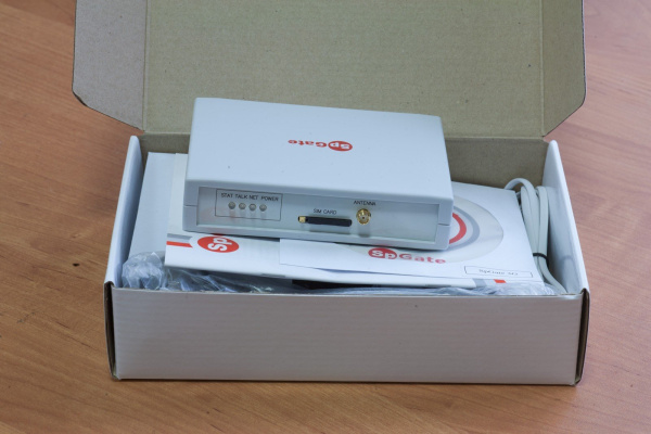 SpGate-3G GSM/UMTS шлюз, 1 канал, порт FXS для подключения ТА или офисной АТС