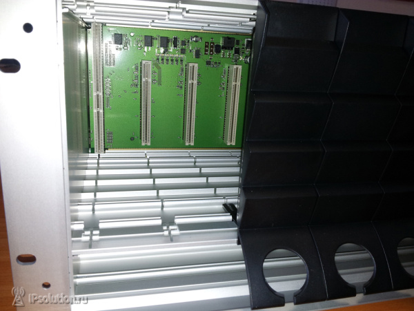 Spectralink DECT Server 8000, контроллер системы (4U Rack, EU version, 30 users, power supply) Spectralink DECT Server 8000, контроллер системы (4U Rack, EU version, 30 users, power supply)