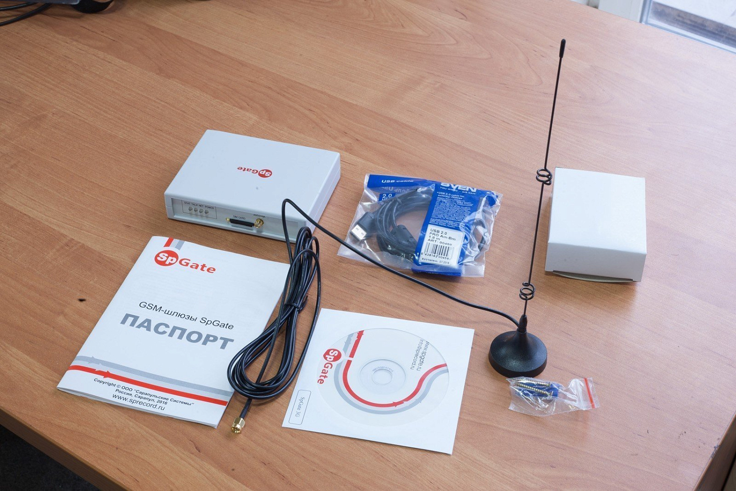 SpGate-3G GSM/UMTS шлюз, 1 канал, порт FXS для подключения ТА или офисной АТС