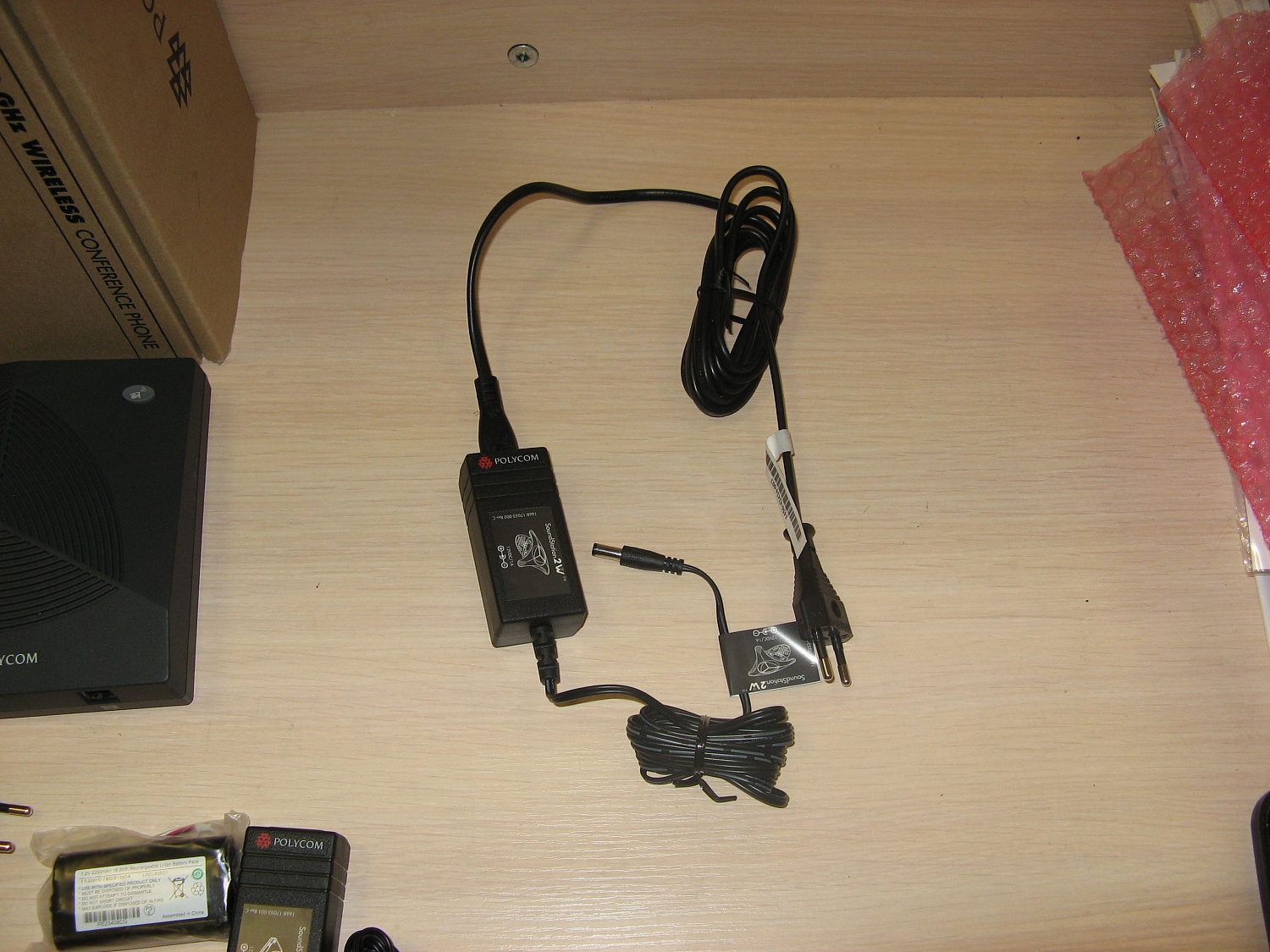 Polycom SoundStation 2W EX, беспроводной телефонный аппарат для конференц-связи Polycom SoundStation 2W EX, беспроводной телефонный аппарат для конференц-связи