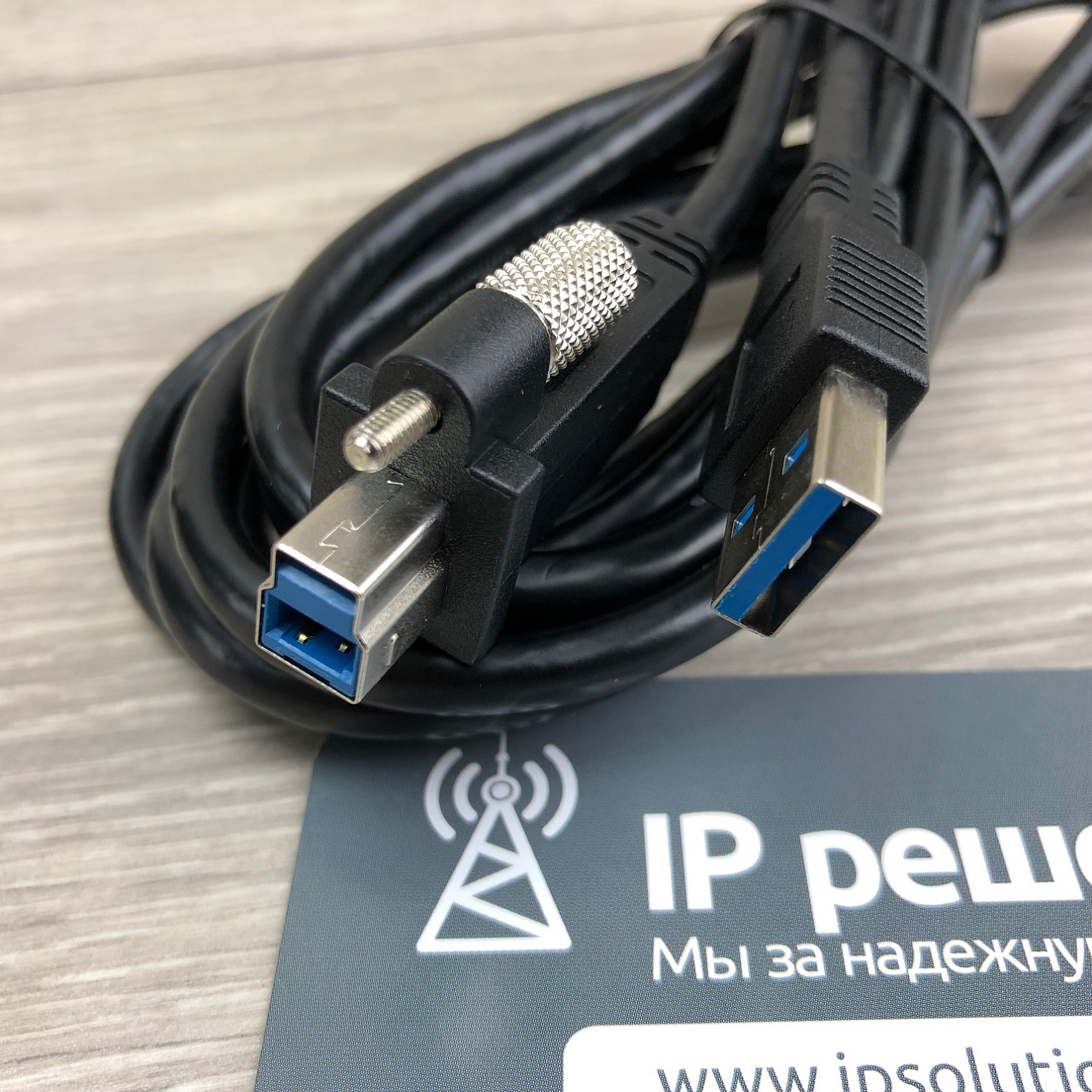 AVer VC520 Pro комплект для видеоконференций (камера + спикерфон) AVer VC520 Pro комплект для видеоконференций (камера + спикерфон)