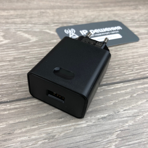 Yealink W76P, беспроводной dect ip-телефон с базой Yealink W76P, беспроводной dect ip-телефон с базой