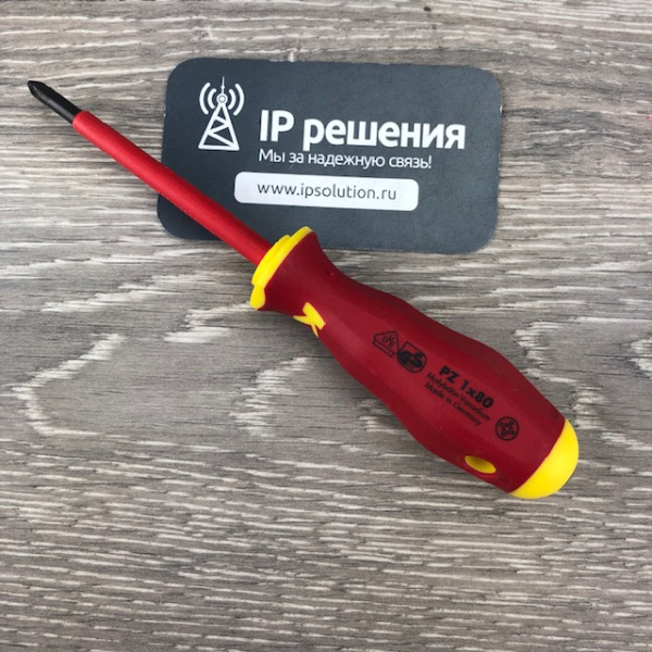 KLAUKE KL120PZ1IS - Отвертка до 1000В (шлиц "Pozidriv", #1Х80 мм) KLAUKE KL120PZ1IS - Отвертка до 1000В (шлиц "Pozidriv", #1Х80 мм)