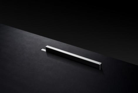 Широкоформатный (FULL HD) выдвижной моторизированный монитор 21,5'' с наклоном в 20 градусов с системой DynamicShare Широкоформатный (FULL HD) выдвижной моторизированный монитор 21,5'' с наклоном в 20 градусов с системой DynamicShare