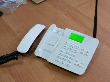 Kammunica-Lite2, стационарный GSM телефон, ЖК-дисплей, съемная внешняя антенна, аккумулятор