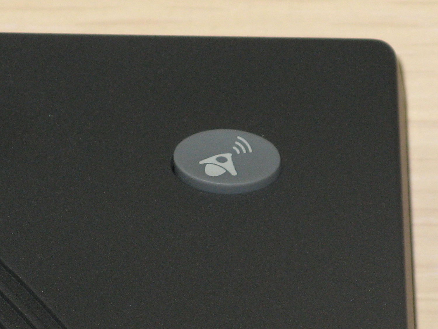 Polycom SoundStation 2W EX, беспроводной телефонный аппарат для конференц-связи Polycom SoundStation 2W EX, беспроводной телефонный аппарат для конференц-связи