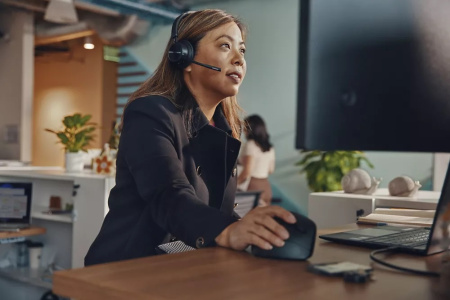 Poly Savi 7320 UC беспроводная USB DECT гарнитура (2-220998-201)