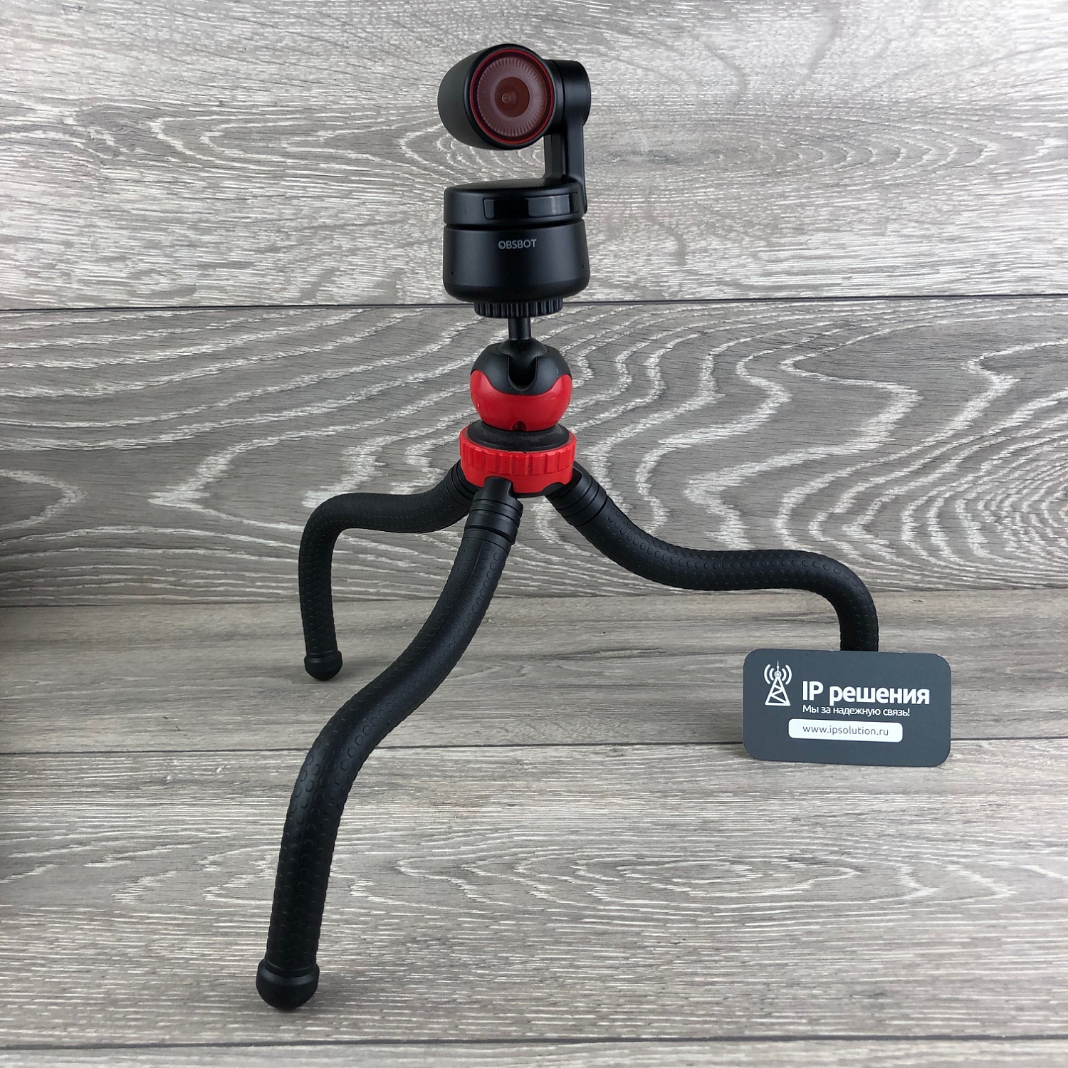 OBSBOT Tiny 4K, умная и компактная PTZ web-камера OBSBOT Tiny 4K, умная и компактная PTZ web-камера