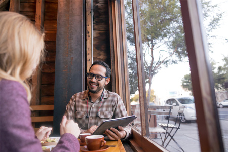 Plantronics Voyager 6200 UC,  беспроводная гарнитура для ПК и мобильных устройств (Bluetooth, ANC), Черная