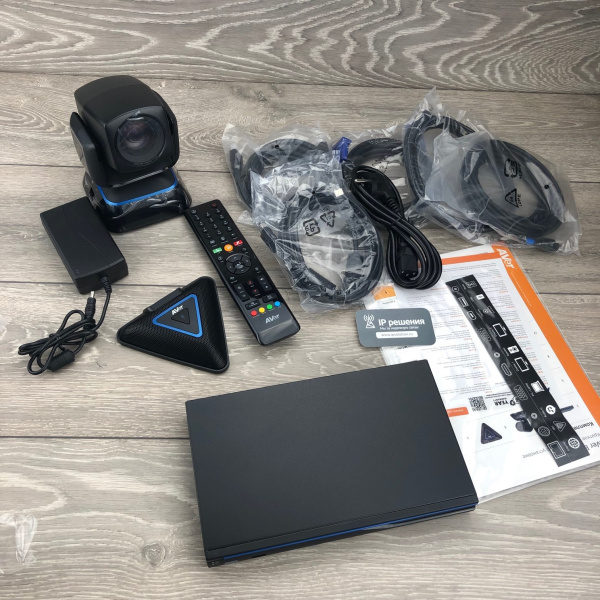Aver EVC130p, cистема видеоконференцсвязи (точка - точка, поворотная камера) Aver EVC130p, cистема видеоконференцсвязи (точка - точка, поворотная камера)