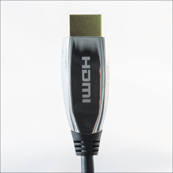 Гибридный кабель-удлинитель HDMI 2.0 (20 метров) Гибридный кабель-удлинитель HDMI 2.0 (20 метров)