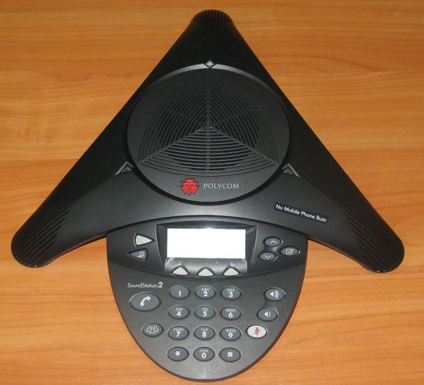 Polycom SoundStation2 EX, телефонный аппарат для конференц-связи, c возможностью подключения дополнительных микрофонов Polycom SoundStation2 EX, телефонный аппарат для конференц-связи, c возможностью подключения дополнительных микрофонов