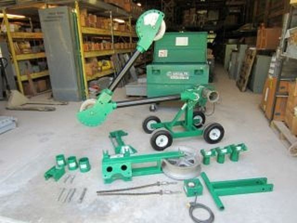 Greenlee Ultra Tugger (UT8) - электрическая кабельная лебедка (35,6кН) Greenlee Ultra Tugger (UT8) - электрическая кабельная лебедка (35,6кН)