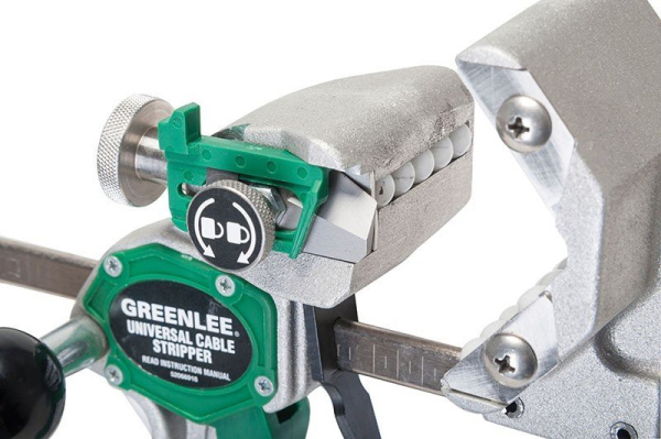 Greenlee JRF-4XLP - универсальный стриппер для силовых кабелей с лезвием для удаления XLP изоляции Greenlee JRF-4XLP - универсальный стриппер для силовых кабелей с лезвием для удаления XLP изоляции