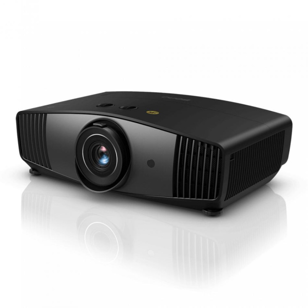 Кинотеатральный проектор BenQ W5700 (DLP Brightness 1800 AL CinePrime, 100% Rec.709, 100% DCI-P3, precalibrated, HDR Pro (HDR10 & HLG), Motion Enchancer, Dynamic Black, 1.6X zoom, TR 1.36 ~ 2.18, Big Vert +/- 60% and Hor +/-23% L/S, USB 3.0 MediaPlaye Кинотеатральный проектор BenQ W5700 (DLP Brightness 1800 AL CinePrime, 100% Rec.709, 100% DCI-P3, precalibrated, HDR Pro (HDR10 & HLG), Motion Enchancer, Dynamic Black, 1.6X zoom, TR 1.36 ~ 2.18, Big Vert +/- 60% and Hor +/-23% L/S, USB 3.0 MediaPlaye