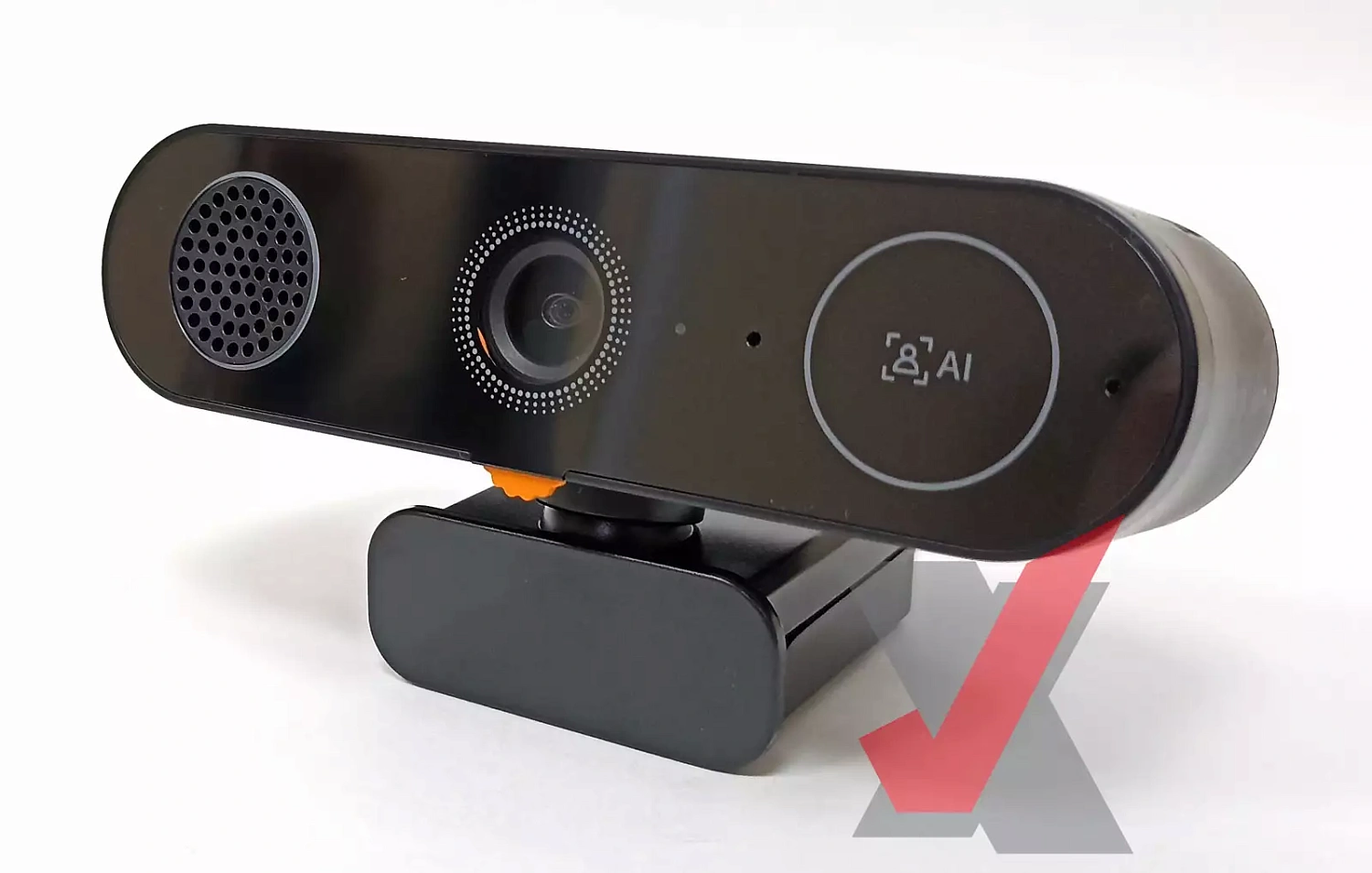 VoiceXpert VXV-111-UMS, веб-камера 2K, обзор 96°, встроенные микрофоны и динамик