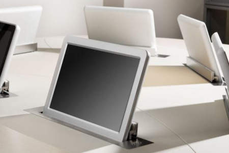 Широкоформатный (FULL HD) выдвижной моторизированный монитор 18,5'' с наклоном в 20 градусов