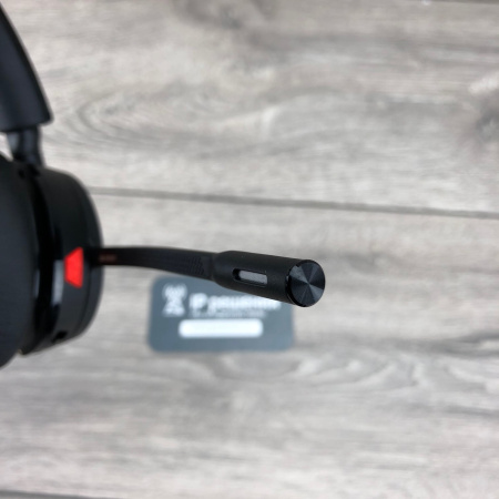 Poly Studio P5 with Voyager 4220 UC (USB-A) комплект для персонального общения по видеосвязи Poly Studio P5 with Voyager 4220 UC (USB-A) комплект для персонального общения по видеосвязи