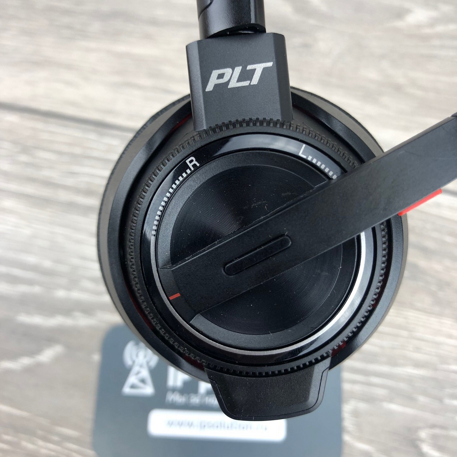 Plantronics Savi W8220-M, беспроводное DECT-решение для компьютера, смартфона и стационарного телефона (Microsoft, стерео) Plantronics Savi W8220-M, беспроводное DECT-решение для компьютера, смартфона и стационарного телефона (Microsoft, стерео)